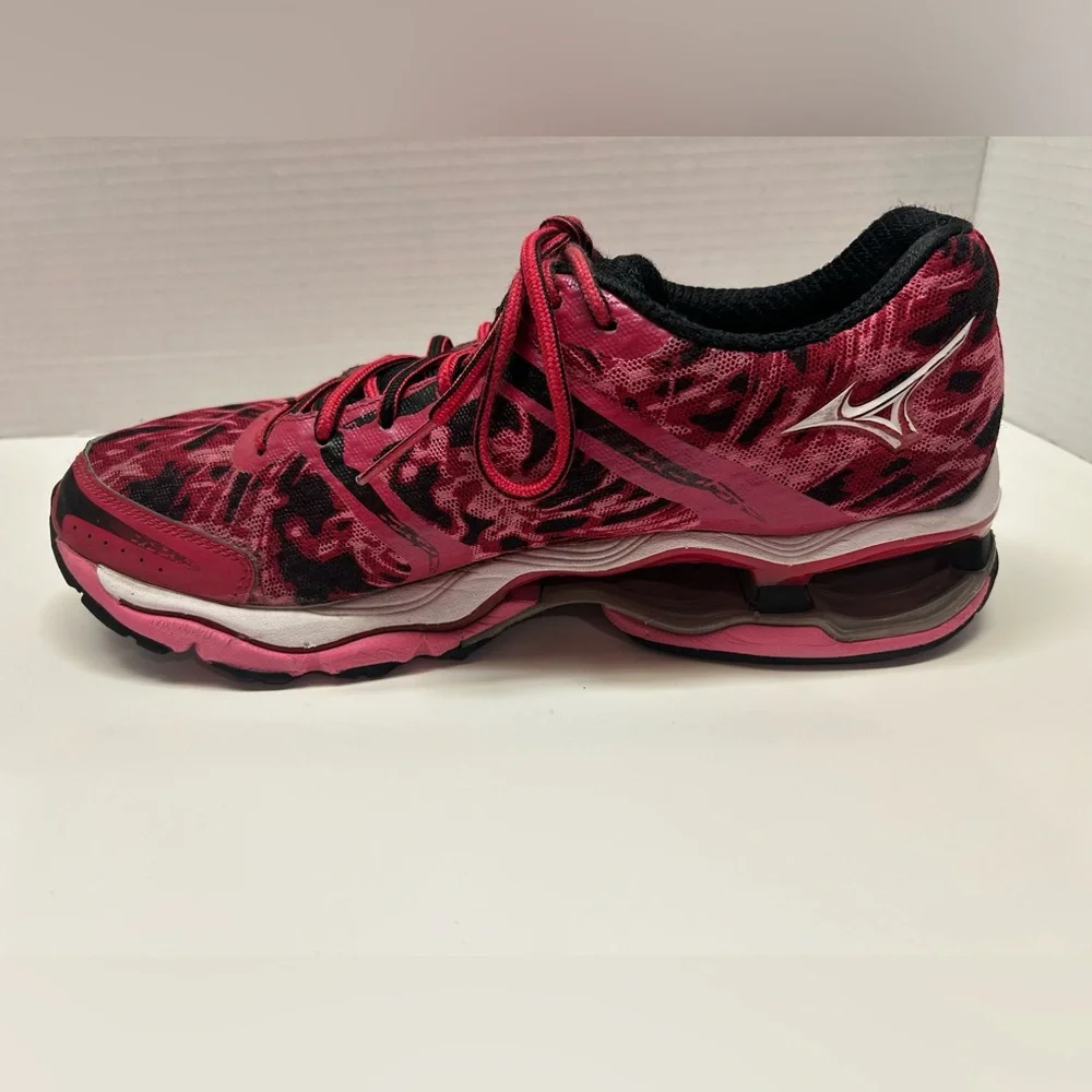 Mizuno Wave Creation 15 Running Shoes Women's‎ sz 10